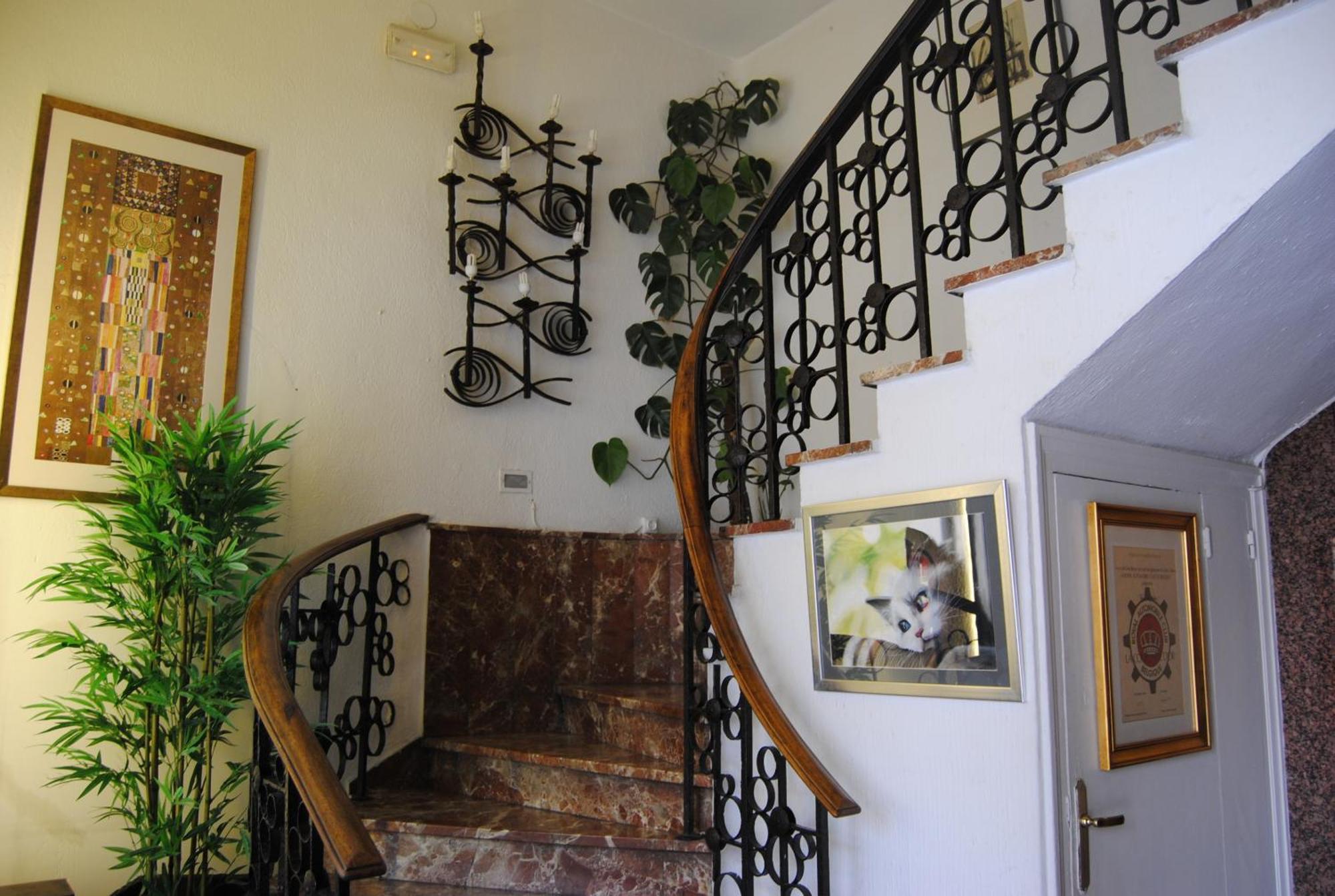 Hotel Pedro Torres Куэнка Экстерьер фото