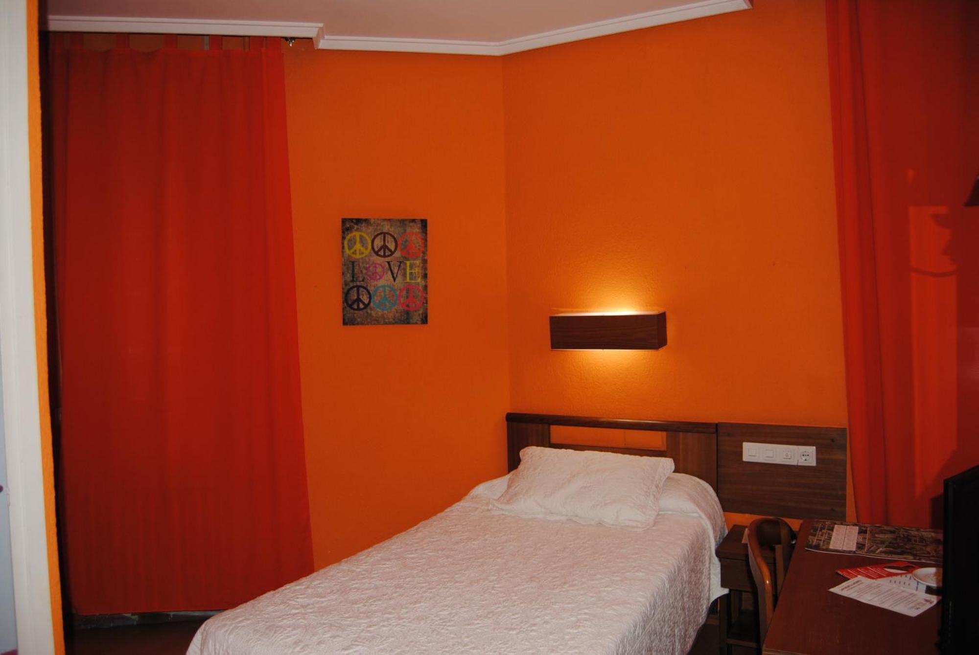 Hotel Pedro Torres Куэнка Номер фото