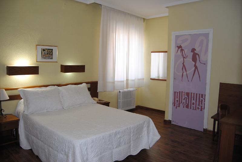 Hotel Pedro Torres Куэнка Экстерьер фото
