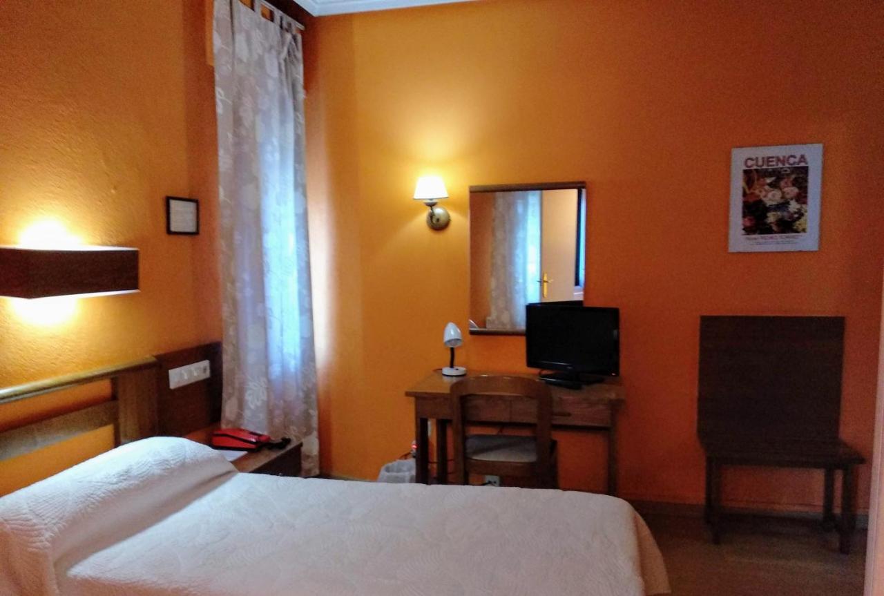 Hotel Pedro Torres Куэнка Экстерьер фото